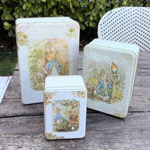 Vintage 1998 THE WORLD OF BEATRIX POTTER PETER RABBIT Nesting Tin Boxes Set of 3